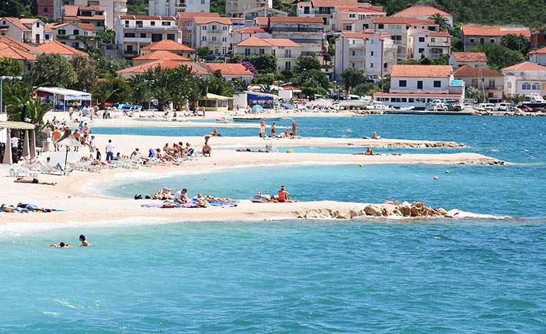 Plaža u blizini Hotela Trogirski Dvori